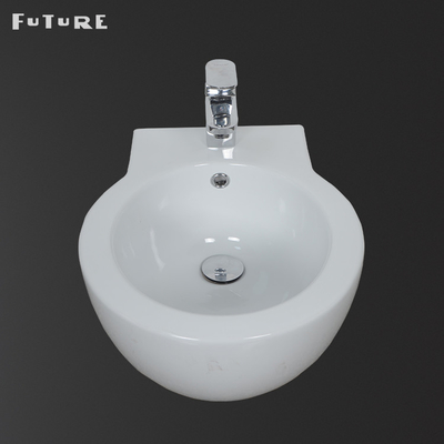 سهلة التركيب على أرضية بيضاء في الحمام W380mm